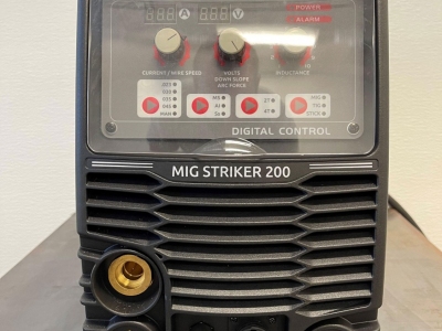 mig-striker-200-welding-machine-11137